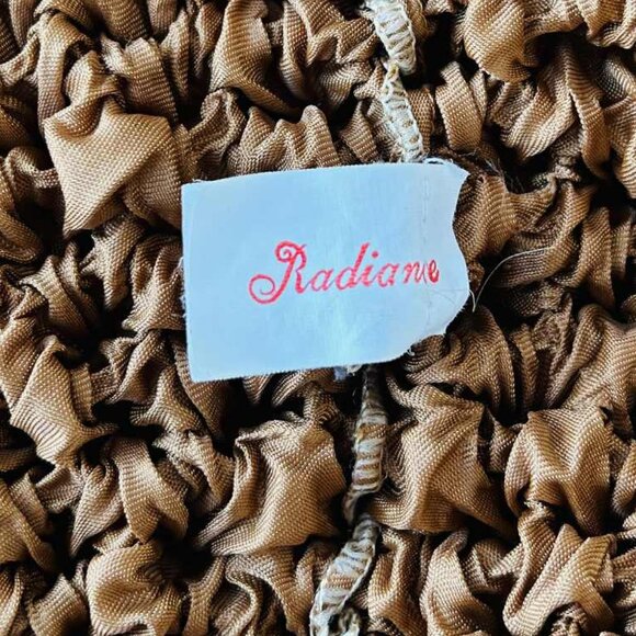 Vintage Radiance Antique Gold Silk-Blend Popcorn Crinkle Stretch Top – US M - Picture 13 of 13